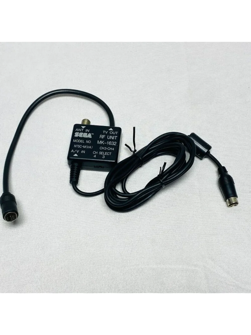 Sega RF Unit MK-1632 Antenna Switch AV/TV Adapter NTSC-M (VA) CH3-CH4